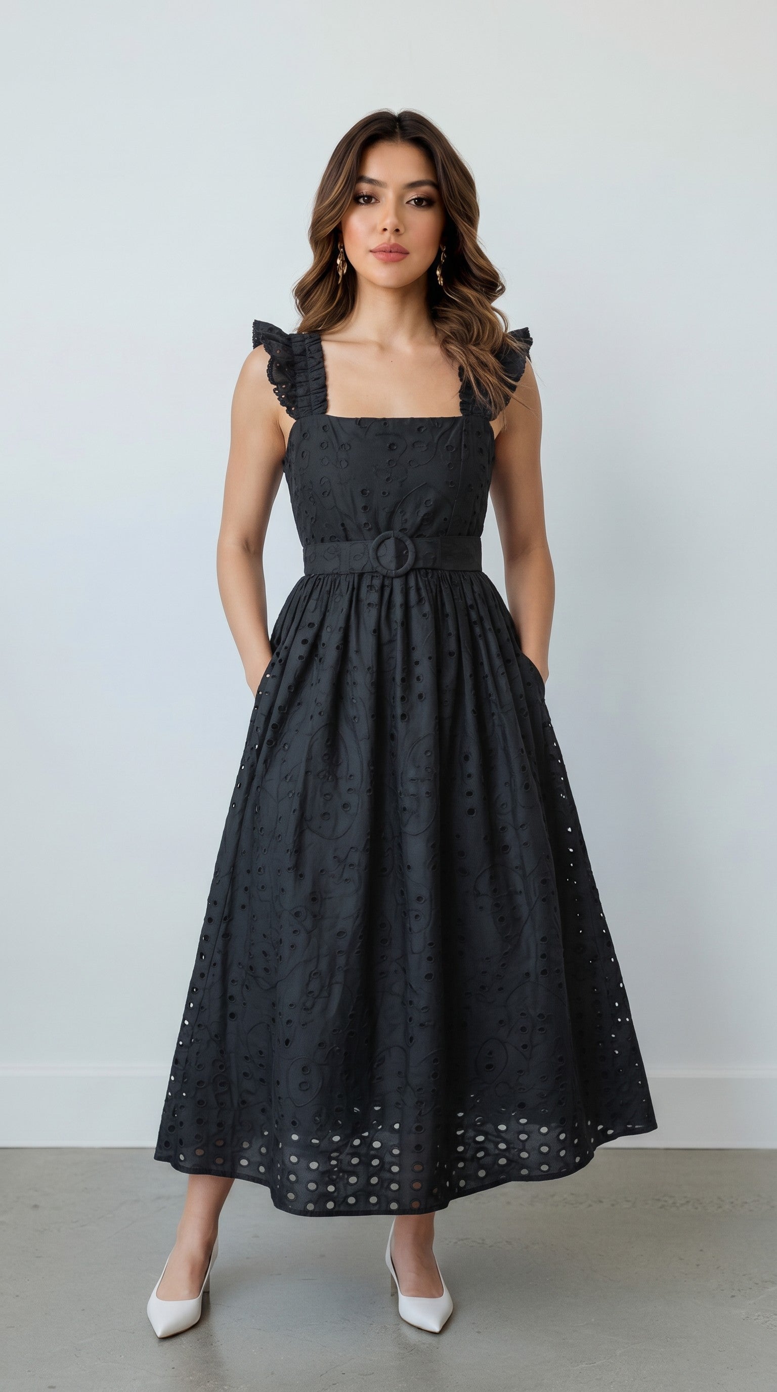 The Lace Dress - Black