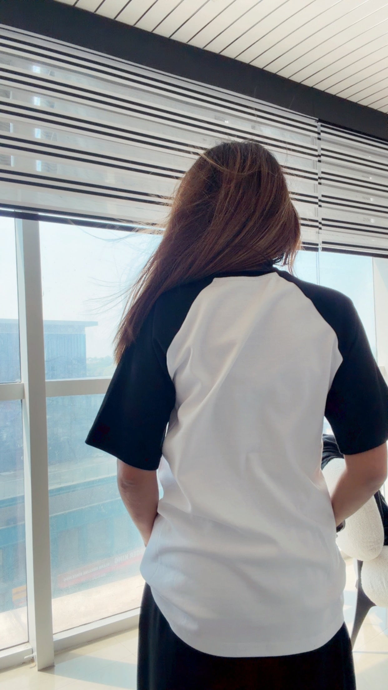 Orbit Raglan - White