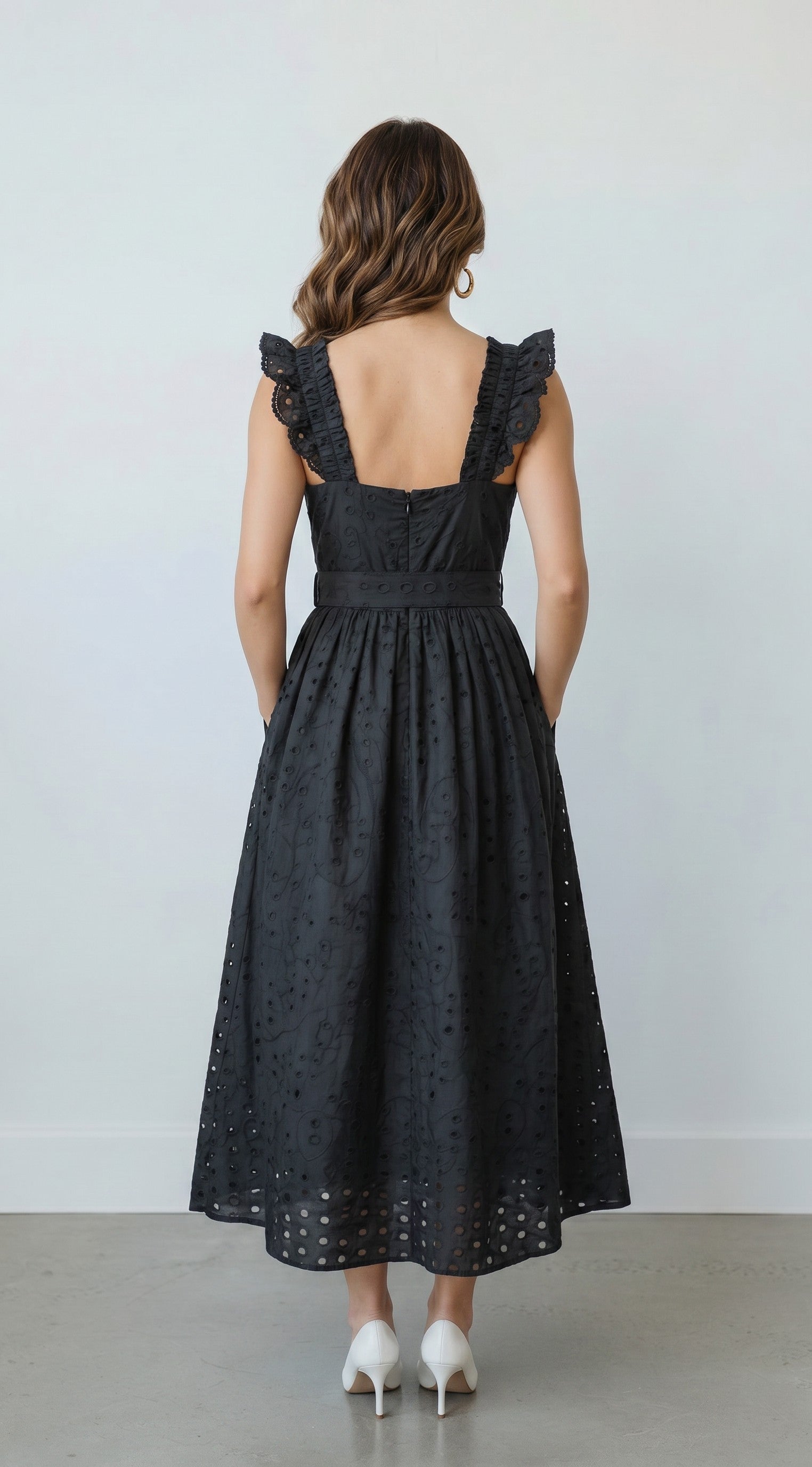 The Lace Dress - Black