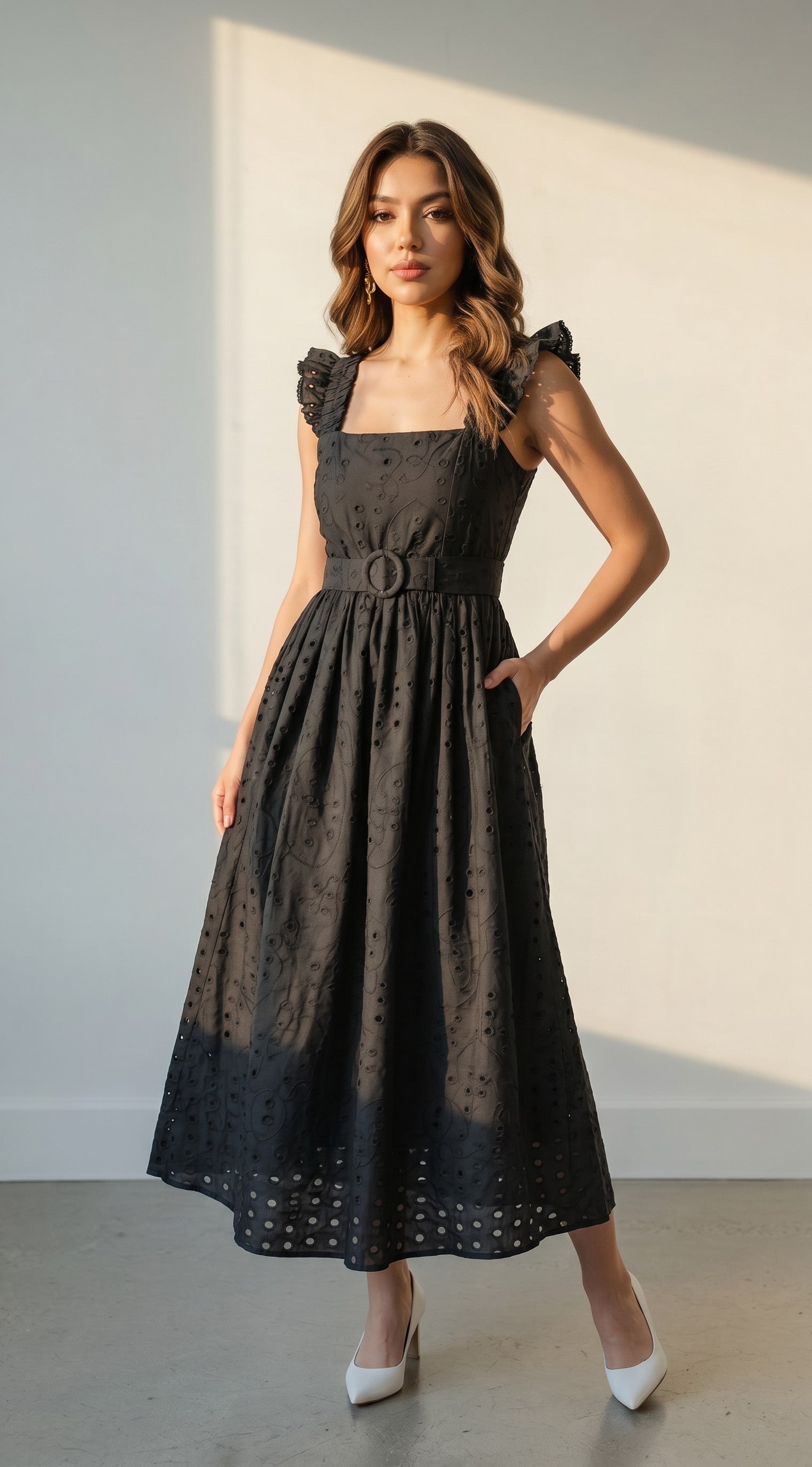 The Lace Dress - Black